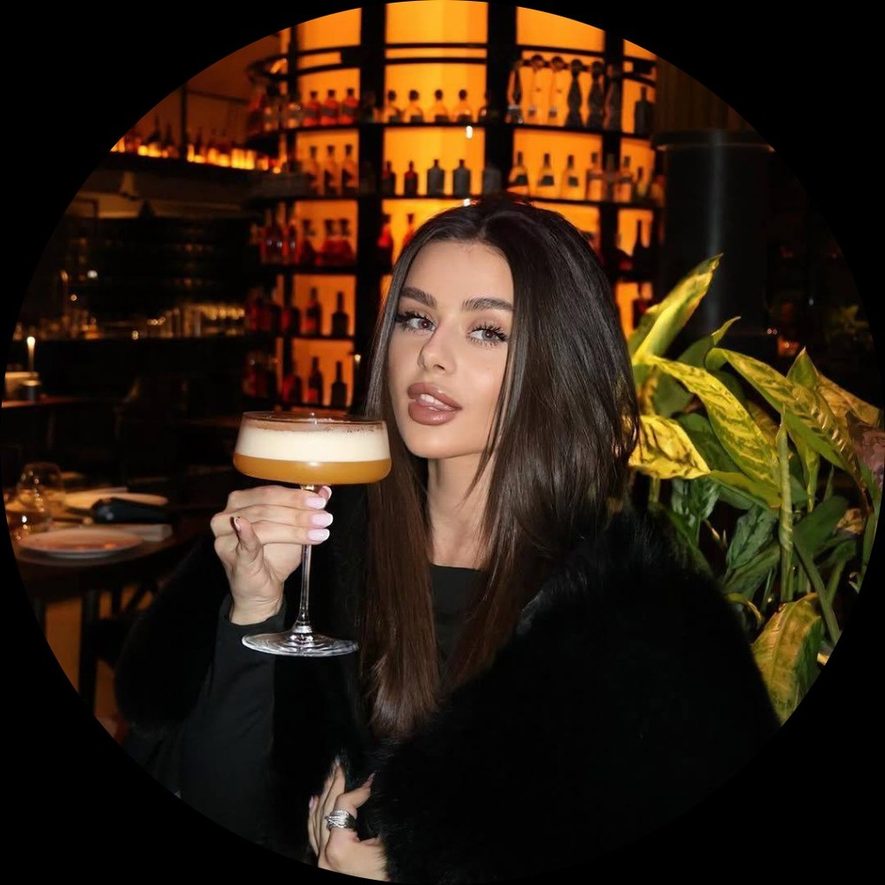 Meet your Posher, Livia